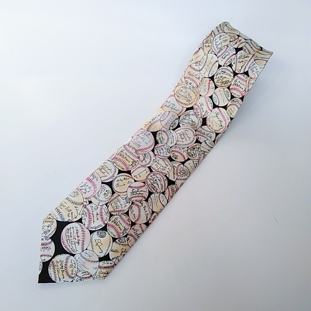 Museum Artifacts "Balls & Signatures '02-'39" 100% Silk Tie USA Baseball Fanwear